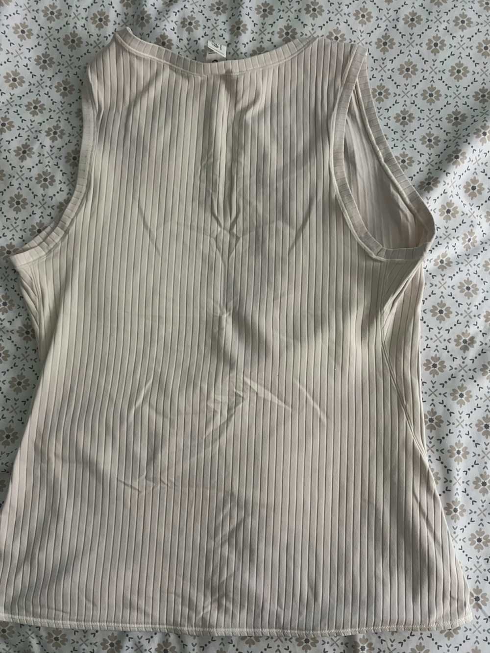 Lululemon Ribbed Tank Top - Picture 2 of 3